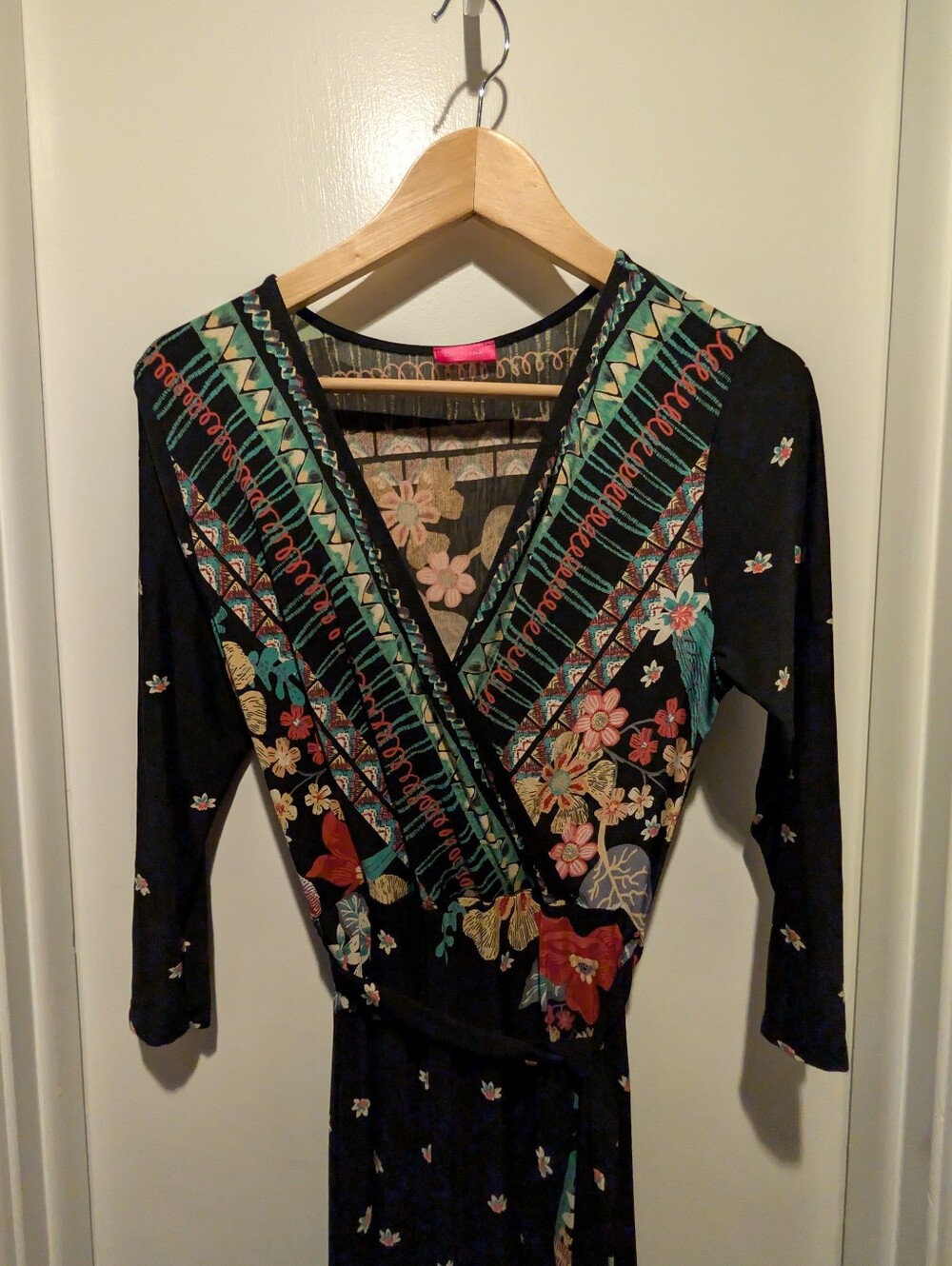 Floral V-Neck Wrap Maxi Dress Size M/L - Picture 3 of 14